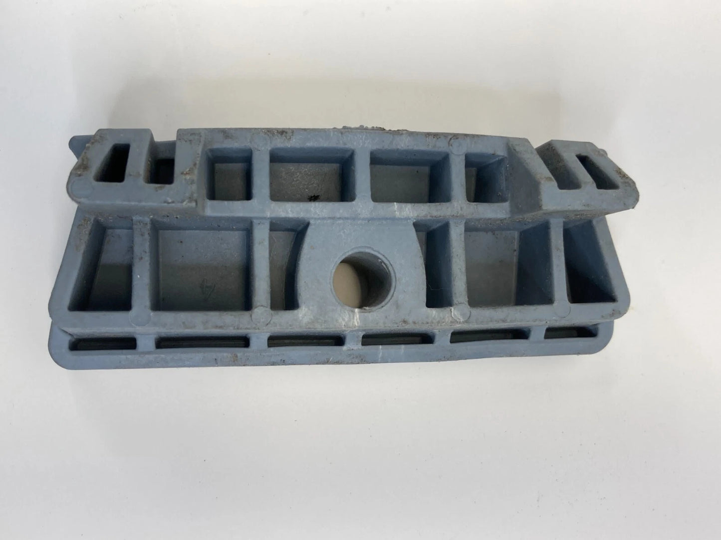 2013-2015 CHEVROLET MALIBU BATTERY HOLD DOWN RETAINER CLAMP 09115187 OEM