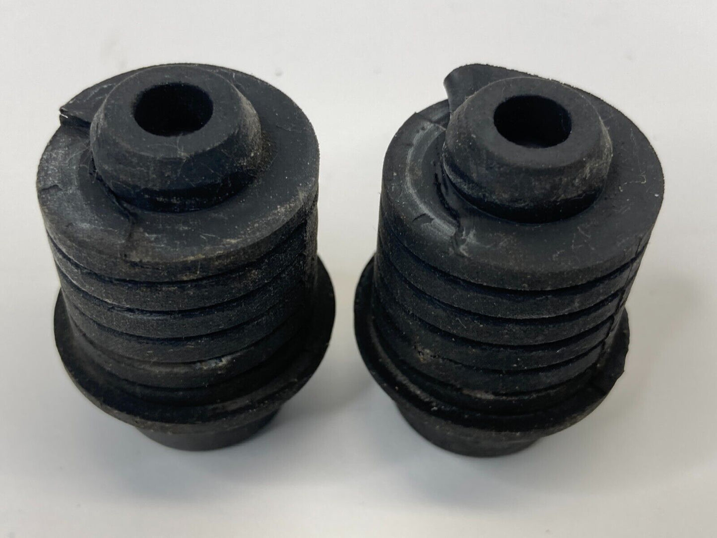 2012-2015 Chevrolet Captiva Sport Hood Rubber Cushion Buffer Stopper Bumper Pair