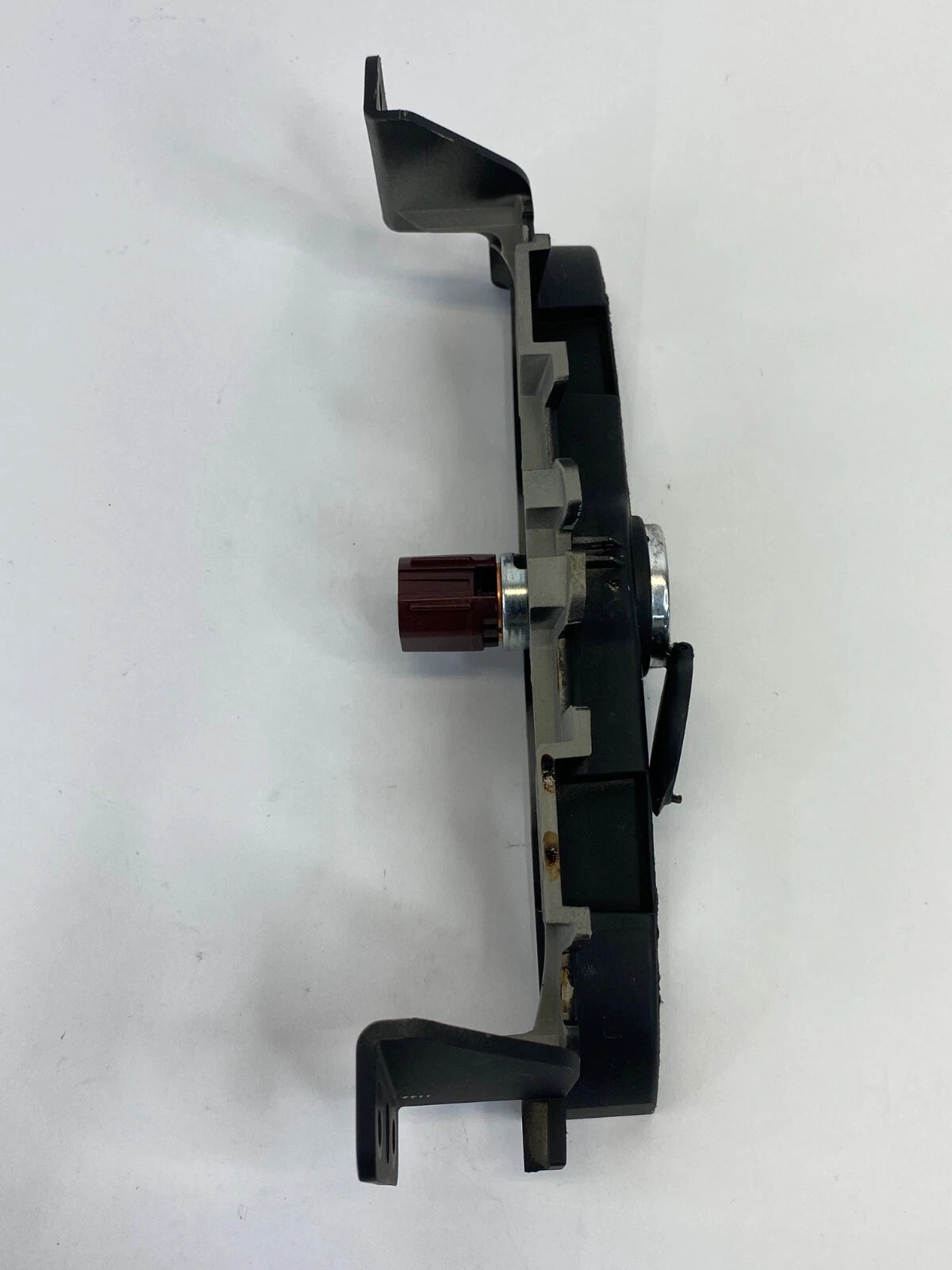2013-2015 CHEVROLET MALIBU DASH POWER OUTLET W/ BEZEL TRIM PANEL COVER OEM
