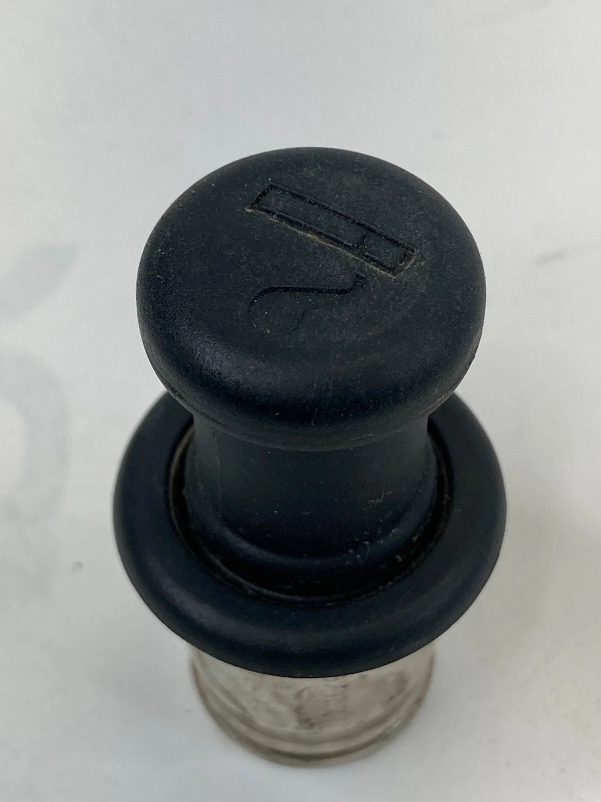 2008-2012 FORD ESCAPE POWER OUTLET PLUG IGNITION LIGHTER CIGARETTE SOCKET OEM