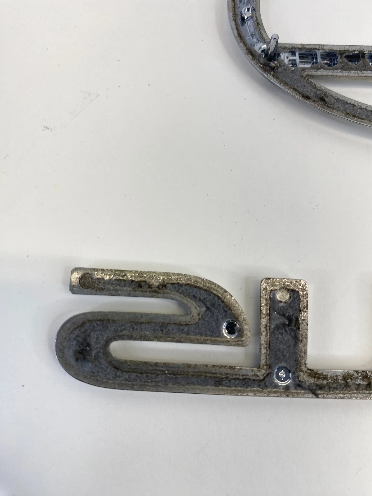 2002 2003 Lexus ES300 Rear Trunk Lid Emblem Logo Badge Chrome OEM