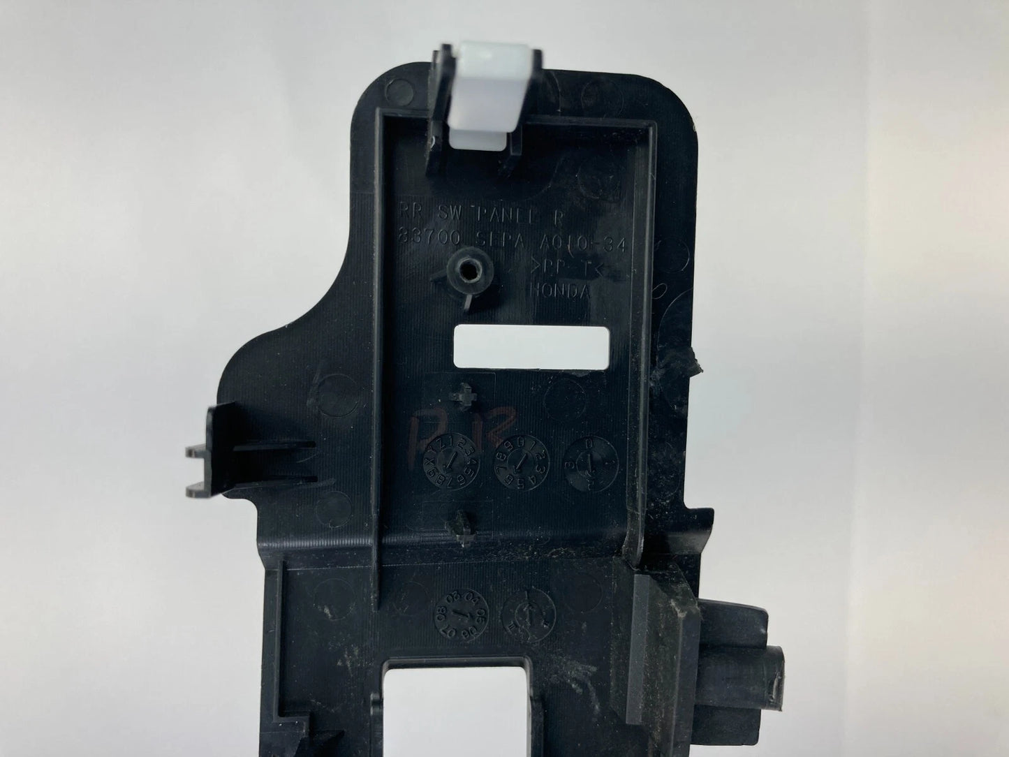2004-2008 ACURA TL REAR RIGHT SIDE DOOR WINDOW SWITCH COVER BEZEL 83700-SEP OEM