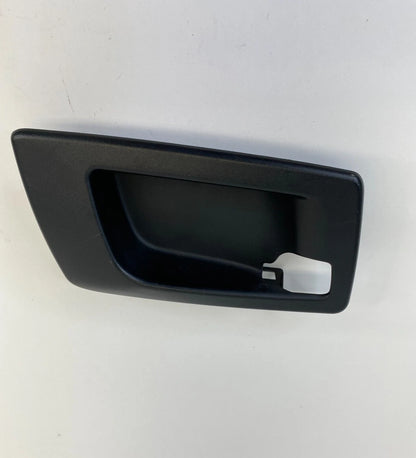 04-06 SRX 03-07 CADILLAC CTS RR RIGHT INNER DOOR HANDLE BEZEL TRIM OEM 25752964