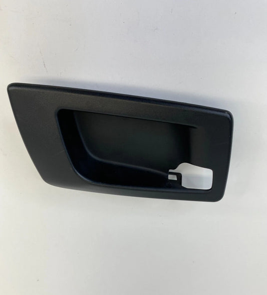 04-06 SRX 03-07 CADILLAC CTS RR RIGHT INNER DOOR HANDLE BEZEL TRIM OEM 25752964