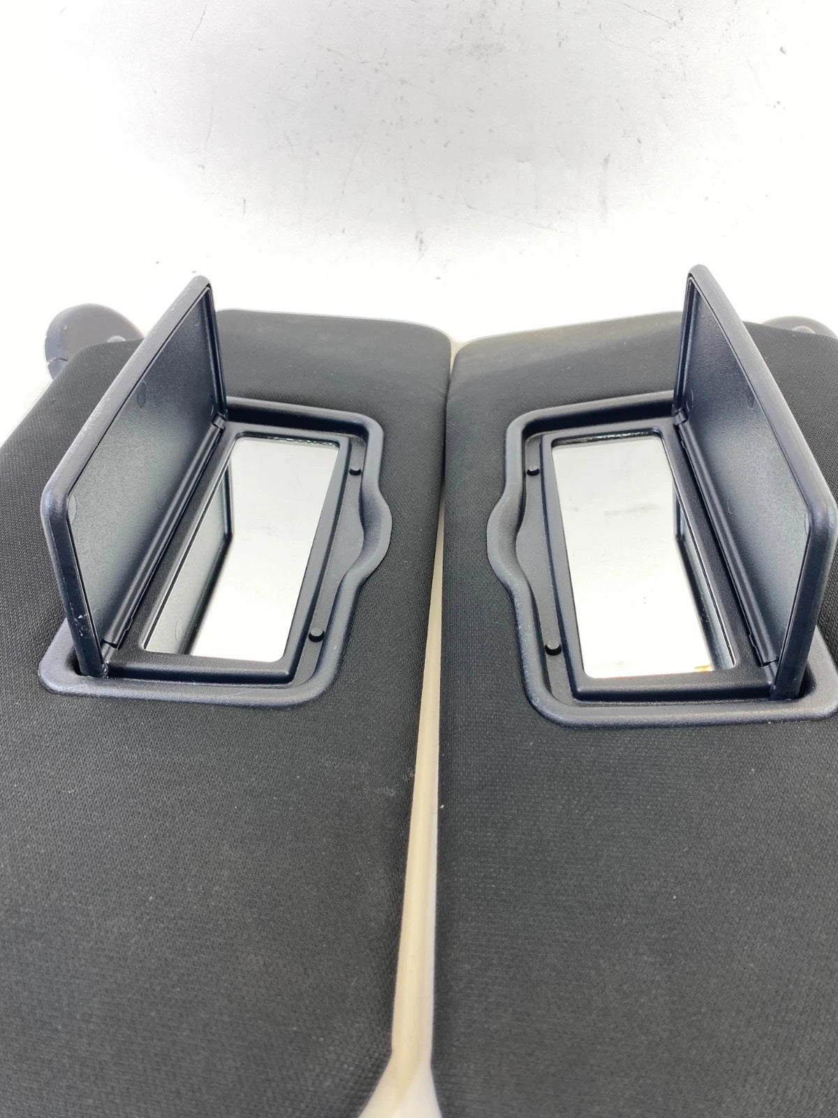 2016-2019 FORD EXPLORER INTERCEPTOR SUV LEFT & RIGHT SUNVISOR SET SUN VISOR OEM