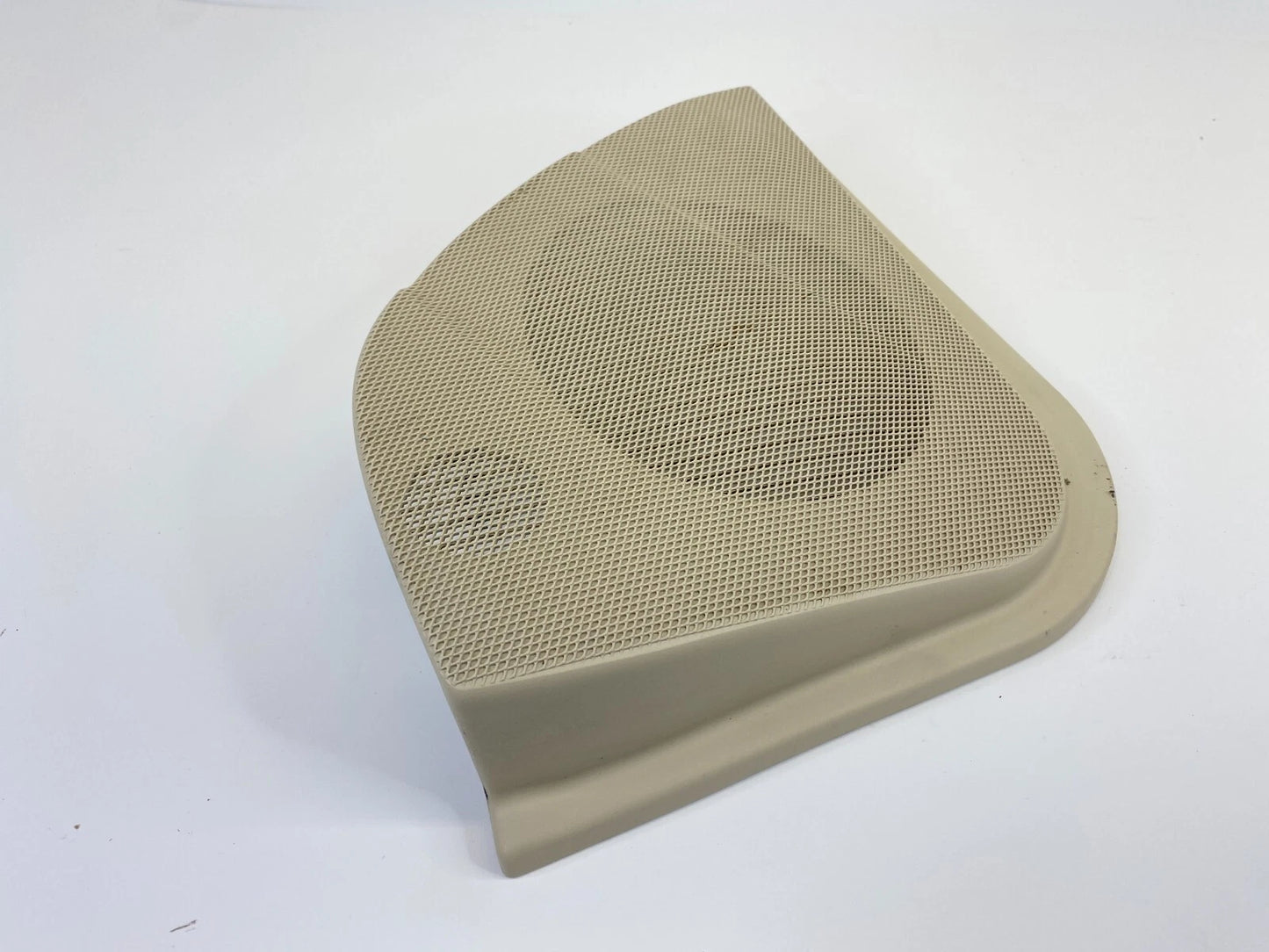 2003-2006 MERCEDES BENZ E500 REAR RIGHT SIDE DOOR SPEAKER GRILLE COVER OEM