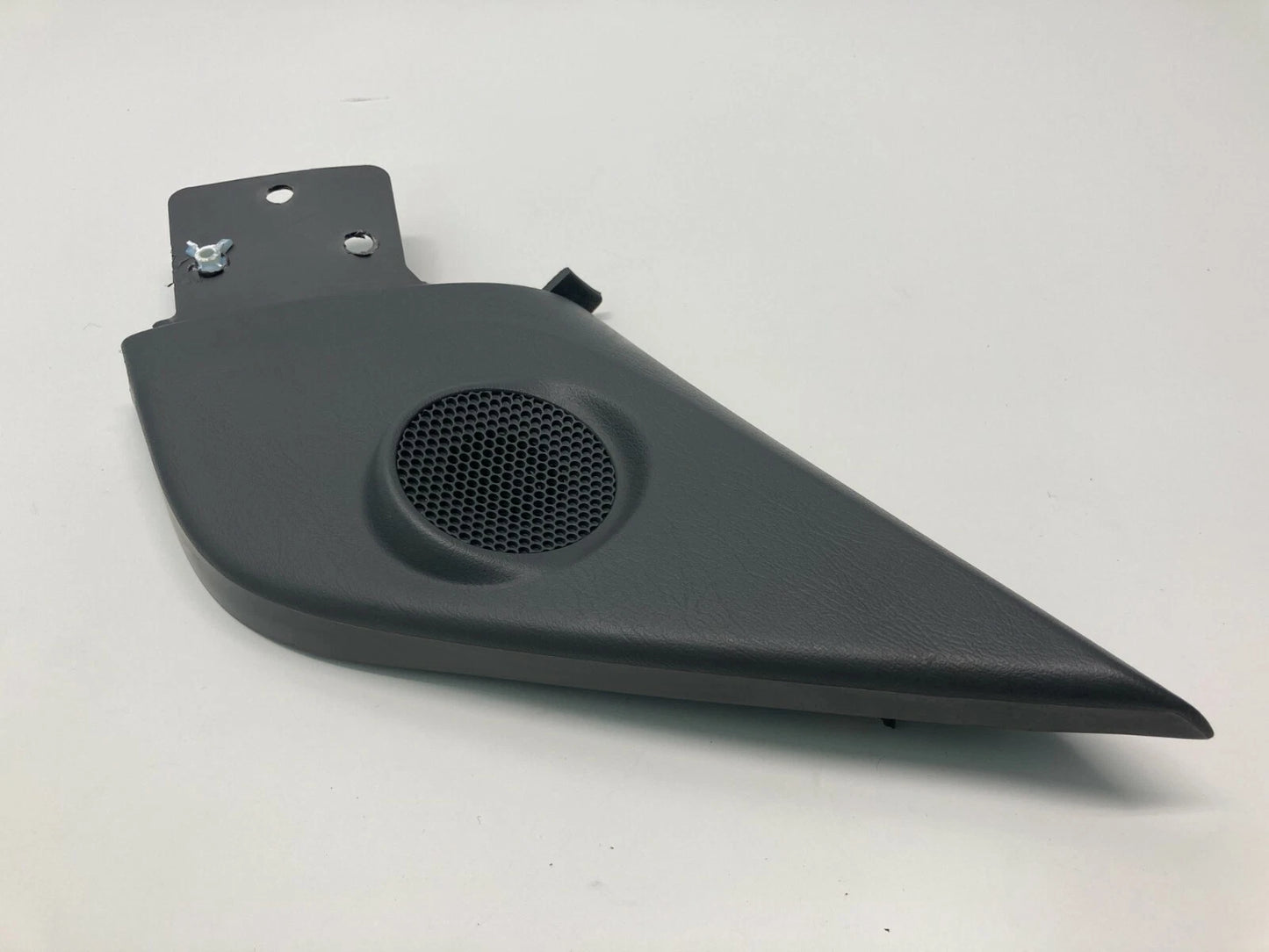 02-07 BUICK RENDEZVOUS FRONT LEFT SIDE DOOR INNER SPEAKER TWEETER CORNER W COVER