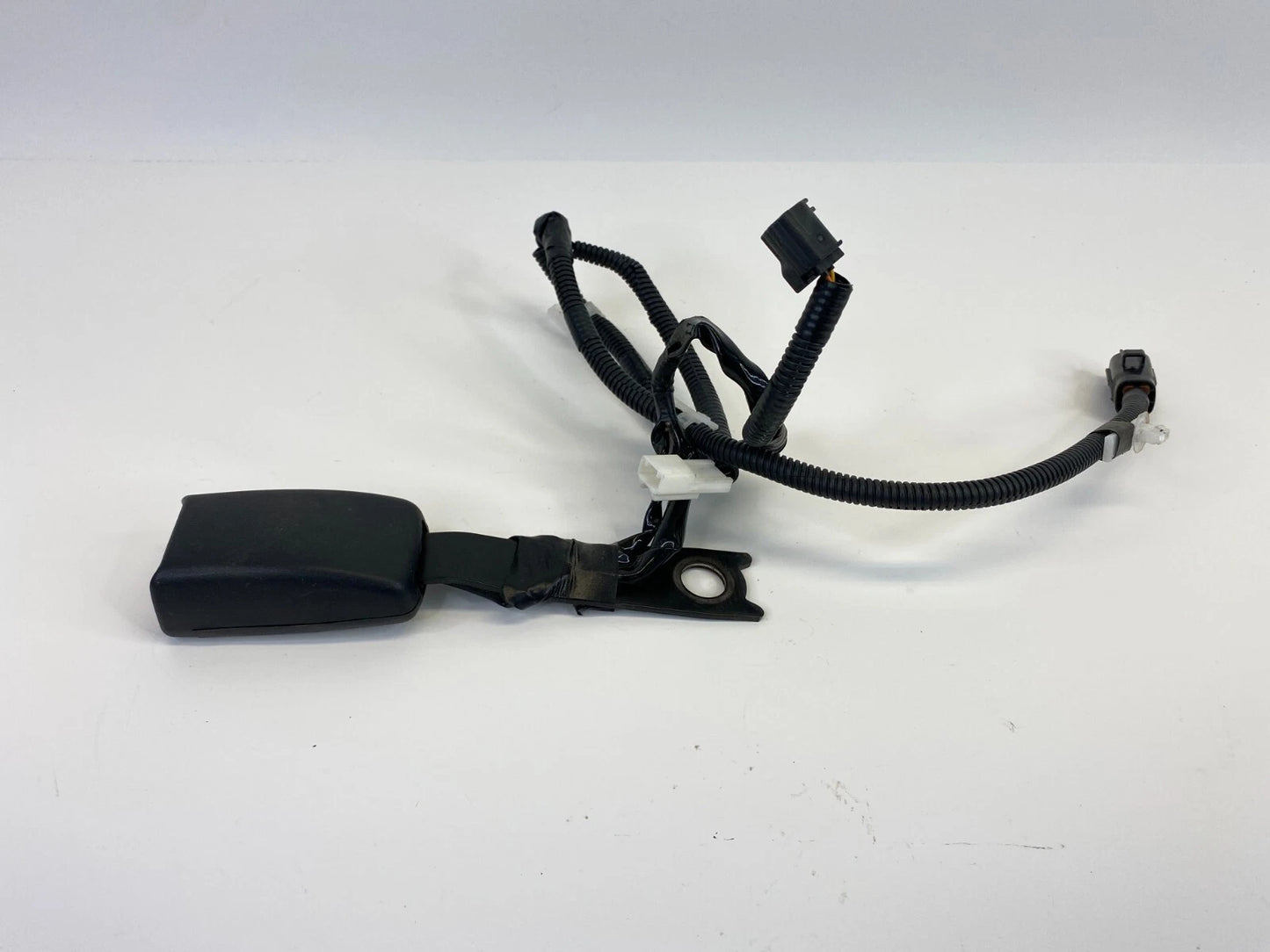 04-06 LEXUS RX330 07-09 RX350 FRONT LEFT DRIVER SEAT BELT BUCKLE E067902 OEM