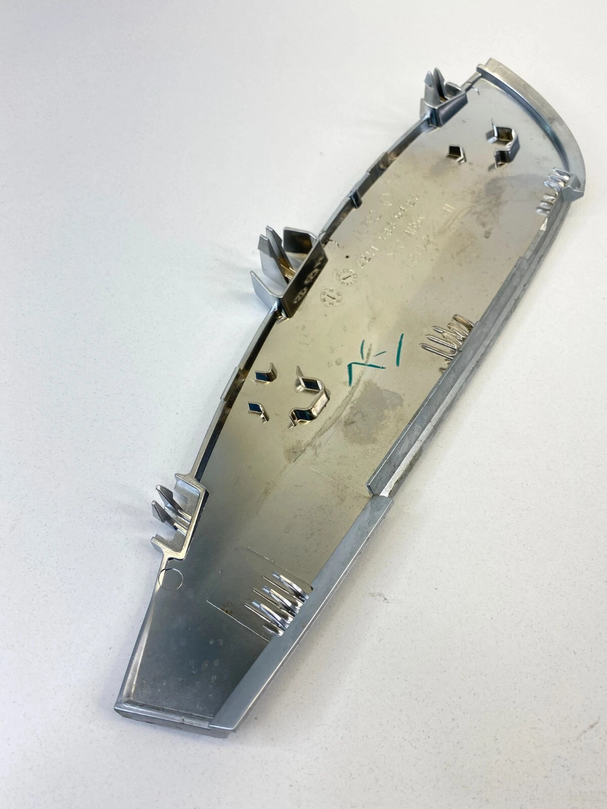 2006-2012 MERCEDES-BENZ R350 07-09 R320 REAR RIGHT CENTER CONSOLE COVER TRIM