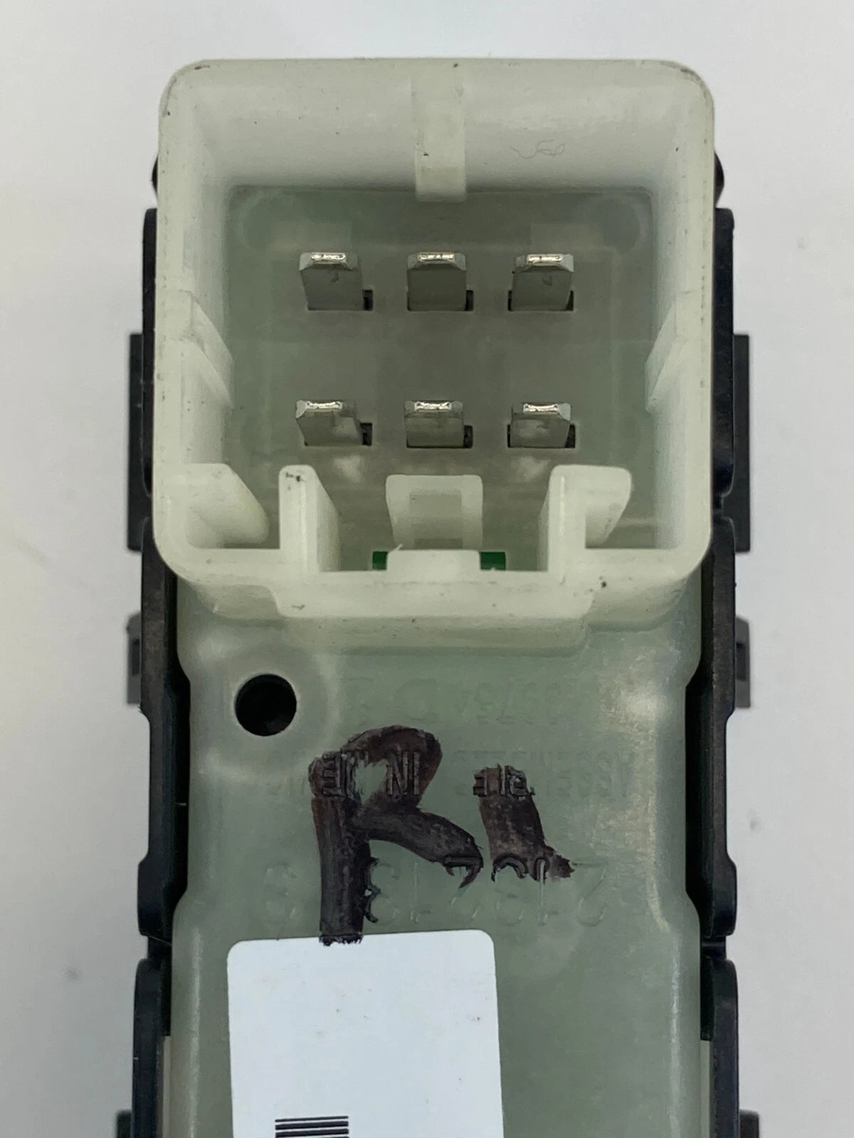 2007-2010 CHRYSLER 300 REAR LEFT SIDE DOOR WINDOW BUTTON SWITCH 04602787AA OEM