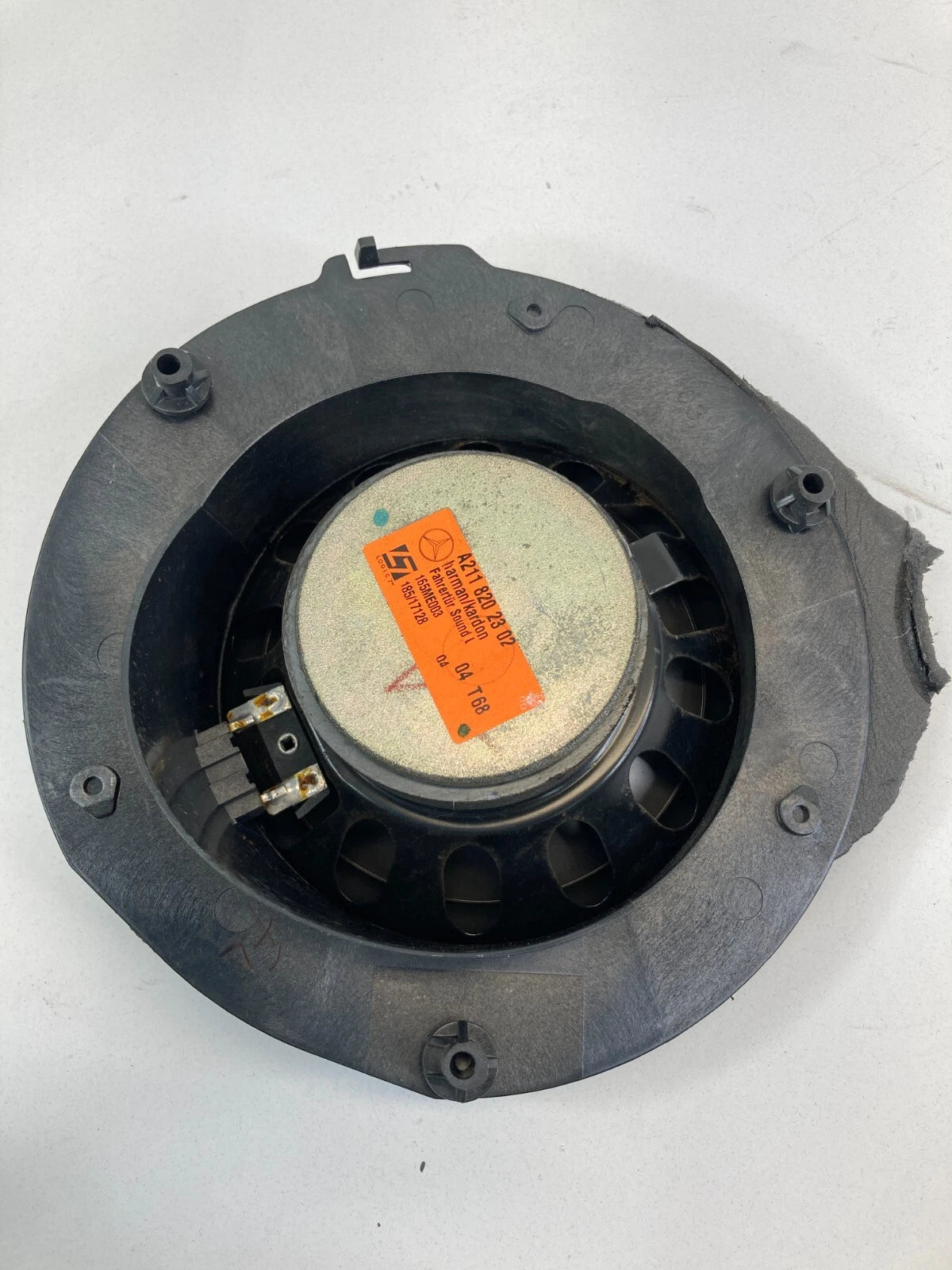 2003-2009 MERCEDES BENZ E320 FRONT LEFT SIDE DOOR AUDIO SPEAKER A2118202302 OEM