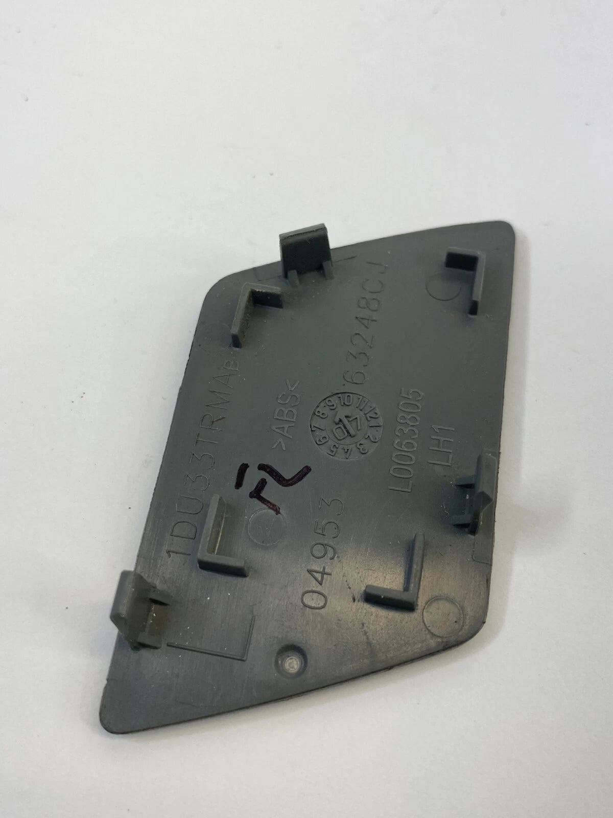 2008-2010 CHRYSLER TOWN & COUNTRY FRONT LEFT DRIVER HANDLE COVER BEZEL CAP TRIM
