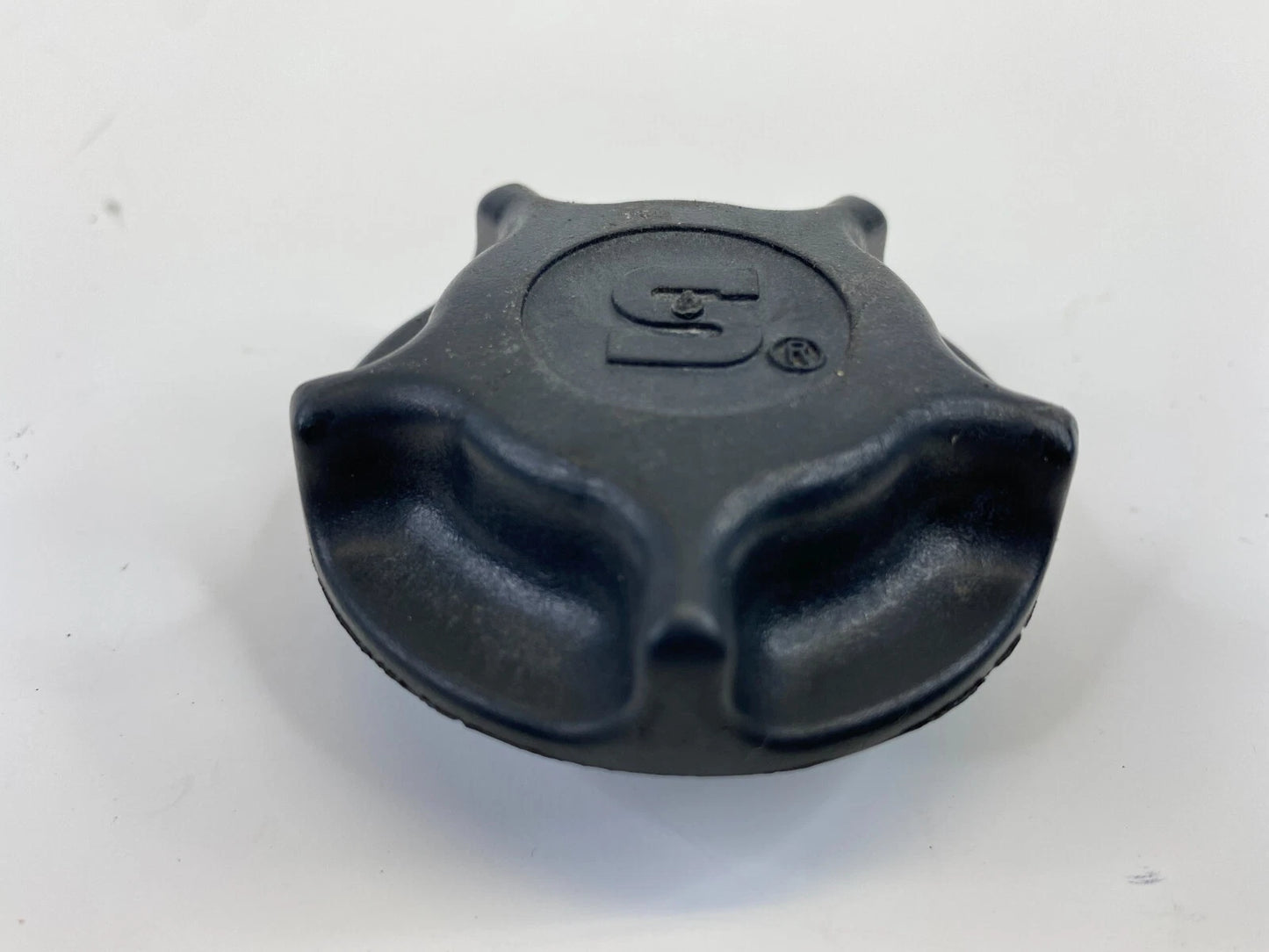 2008-2013 NISSAN ROGUE 2.5L L4 AT ENGINE OIL FILLER CAP LID TOP COVER OEM