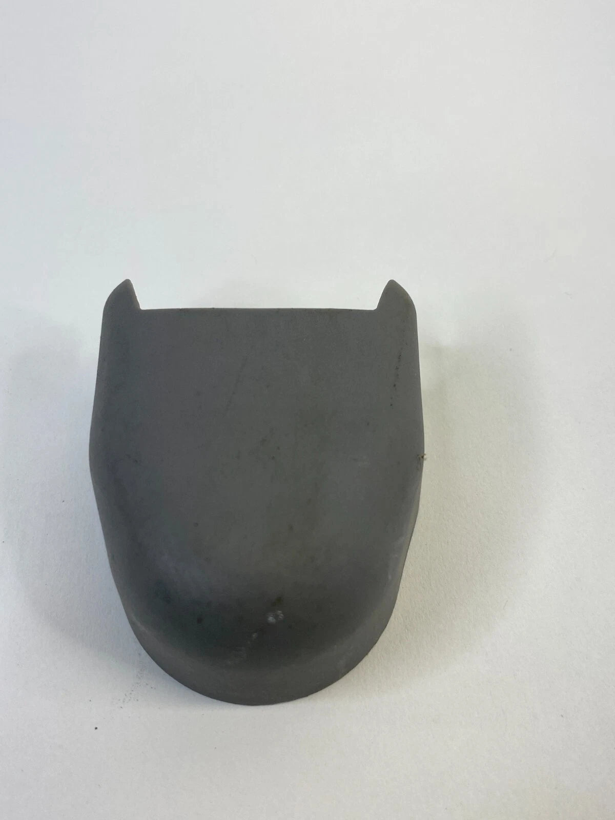 07-10 HYUNDAI ELANTRA FRONT LEFT DRIVER SIDE SEAT BELT ANCHOR LOWER COVER TRIM