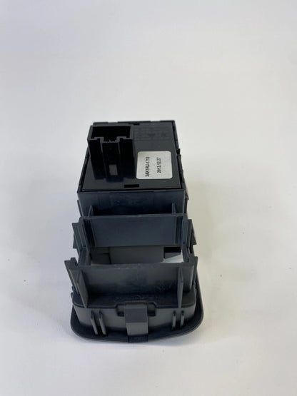 2012-2017 HYUNDAI ACCENT ACTIVE ECO TRACTION CONTROL SWITCH TRIM OEM 3AK1RK-1710