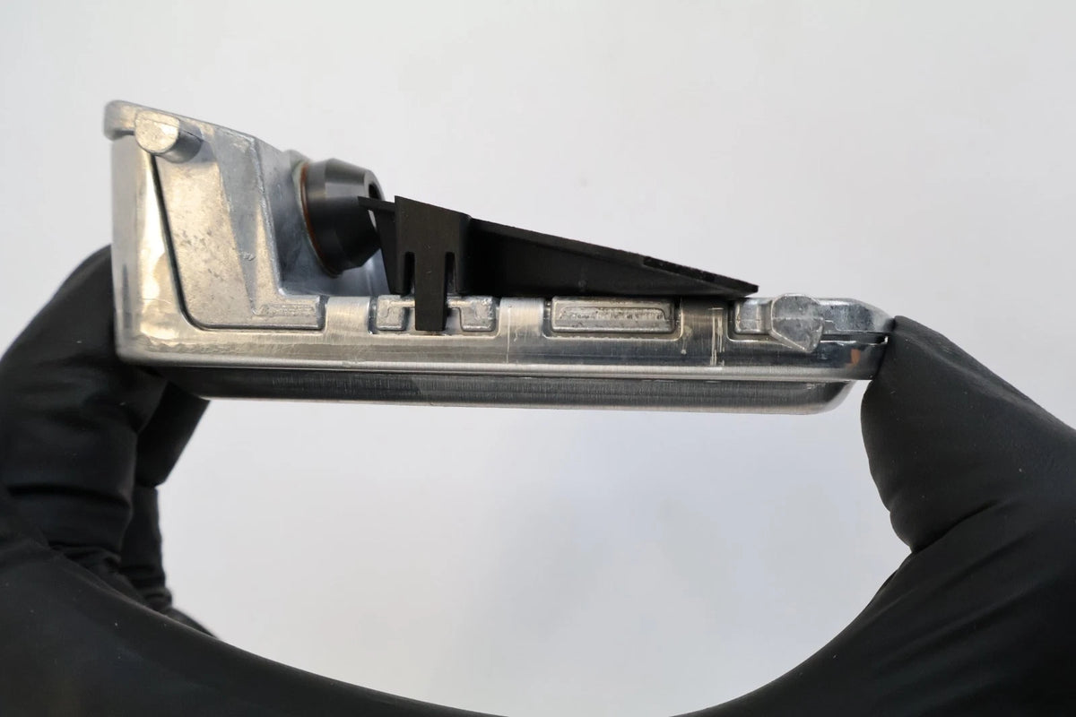 2014-2016 MERCEDES-BENZ E350 ACTIVE LANE ASSIST FRONT CAMERA UNIT 0009052703 OEM