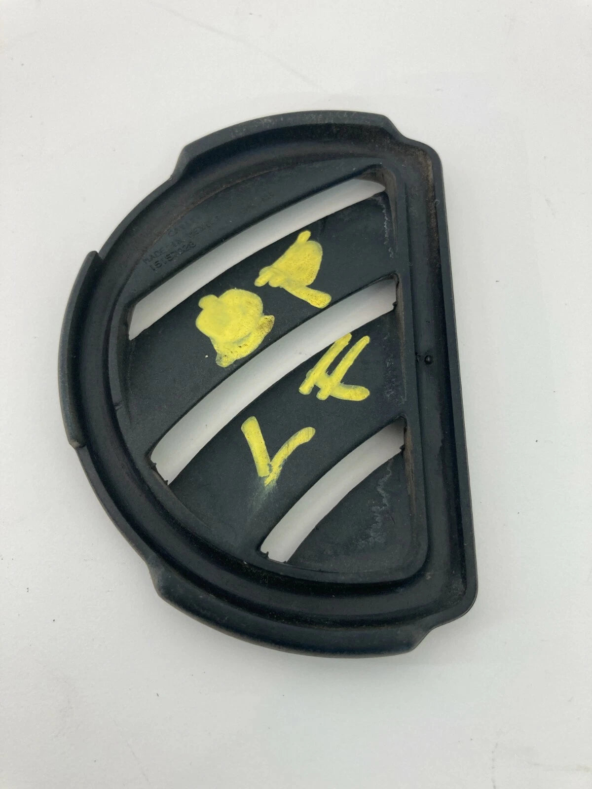 2004 ISUZU ASCENDER RIGHT PASSENGER SIDE DASH AC AIR VENT GRILLE OUTLET OEM