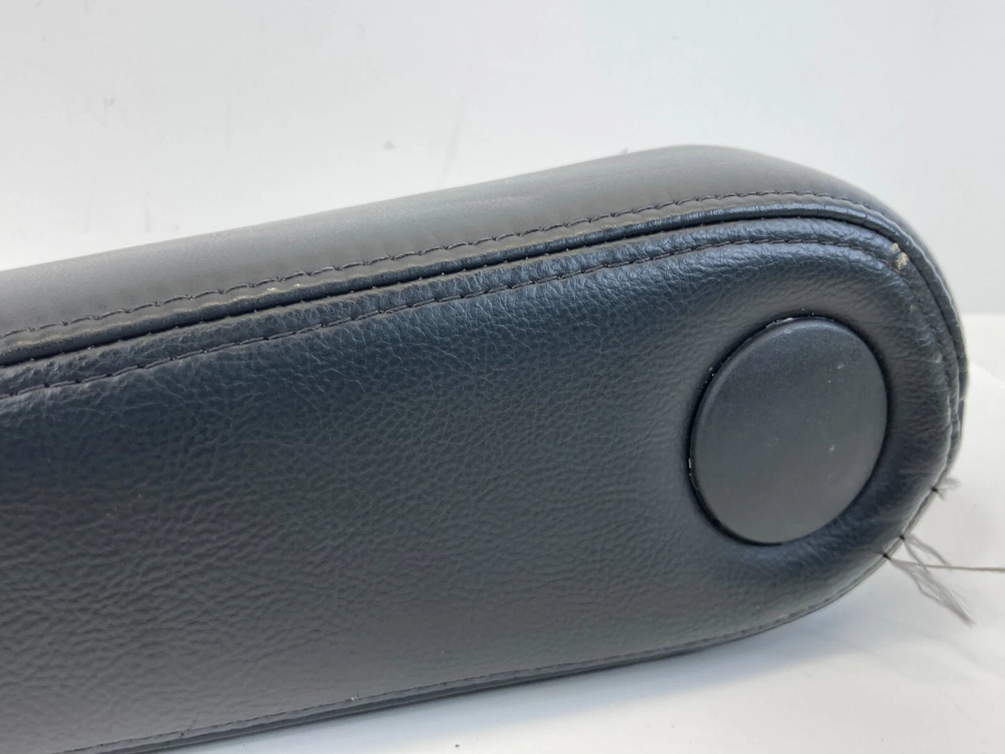 2008 2009 2010 08 09 10 INFINITI QX56 REAR LEFT SIDE SEAT ARMREST ARM REST OEM