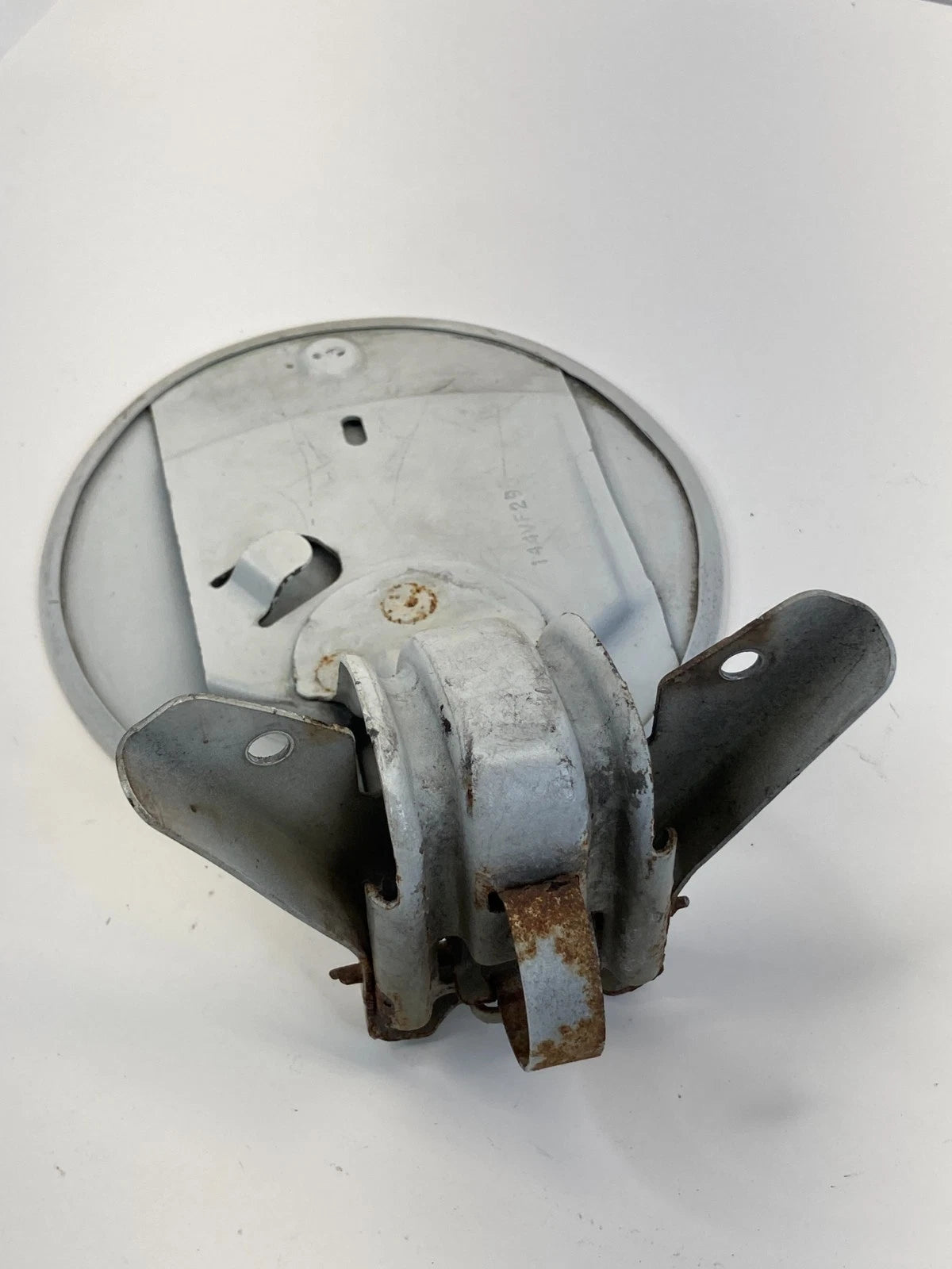 09 10 11 12 13 14 15 16 17 Chevrolet Traverse Fuel Filler Gas Door Lid OEM