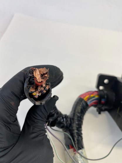 2013-2018 Ford C-Max 2.0L L4 16V HYBRID Engine Compartment Fuse Junction Box OEM