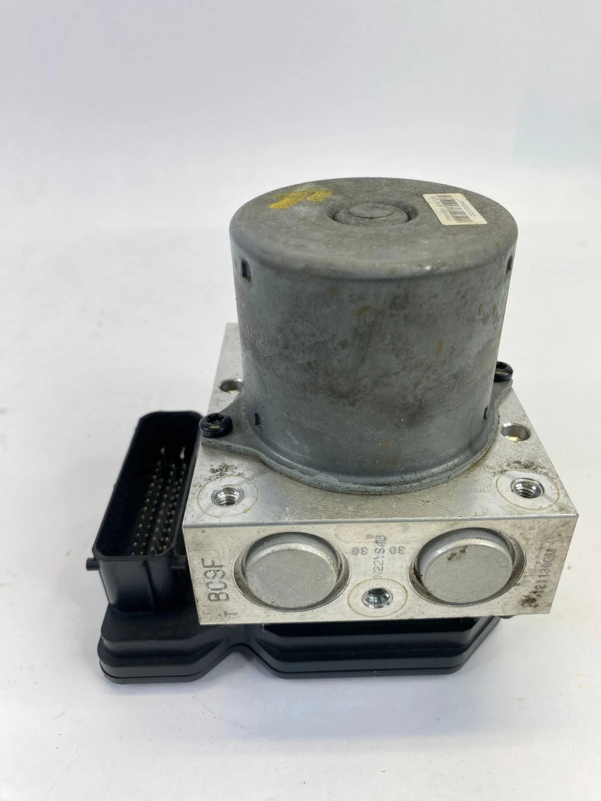 11 12 HYUNDAI SONATA ABS PUMP CONTROL MODULE ASSEMBLY ENGINE BAY OEM 58920-4R650