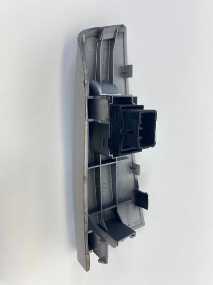 05 06 07 08 09 10 KIA SPORTAGE REAR LEFT DOOR WINDOW SWITCH BEZEL 935801F000 OEM