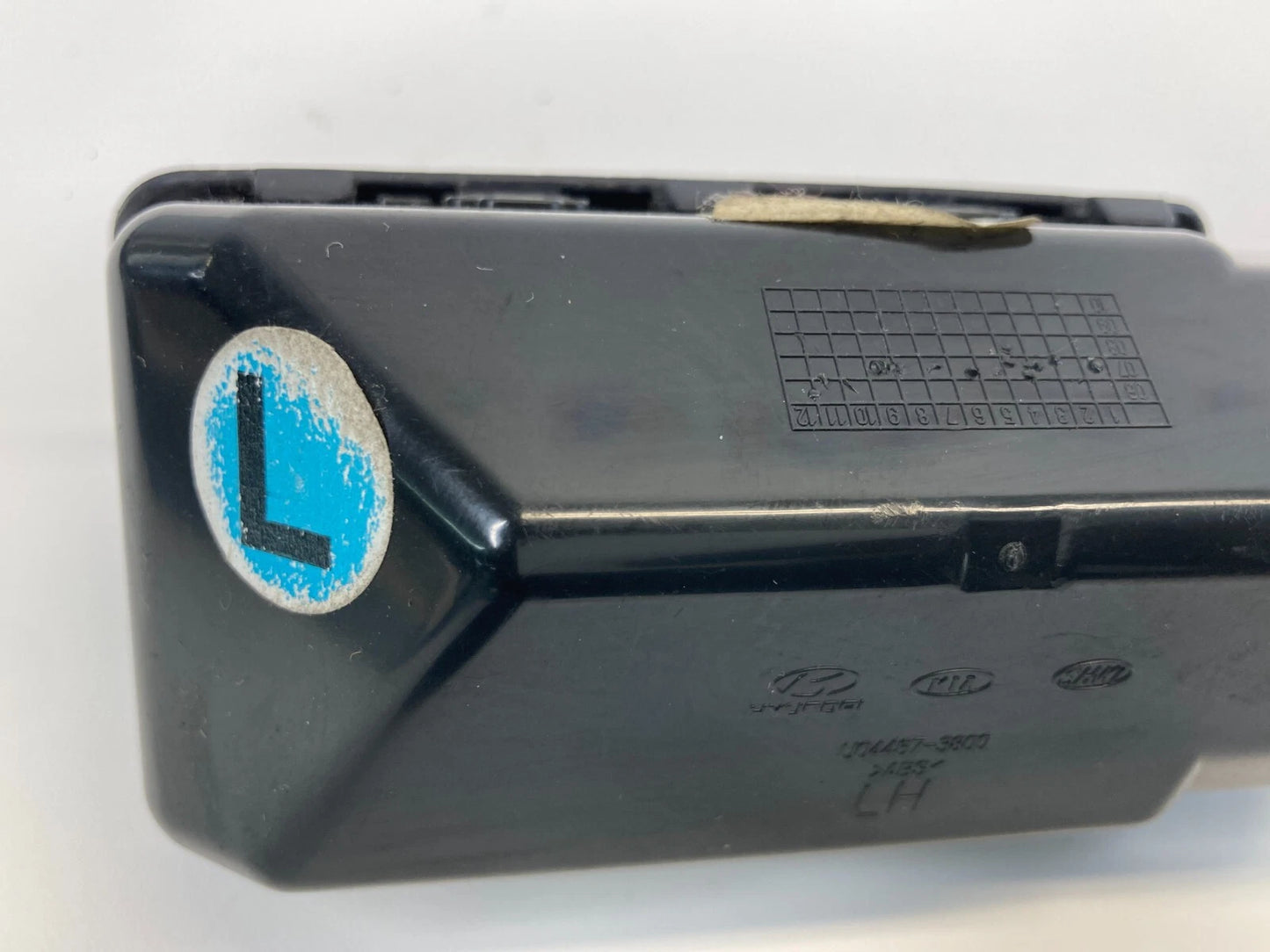 2007-2009 HYUNDAI SANTA FE REAR LEFT PILLAR AC VENT DUCT OEM FACTORY U04467-3800