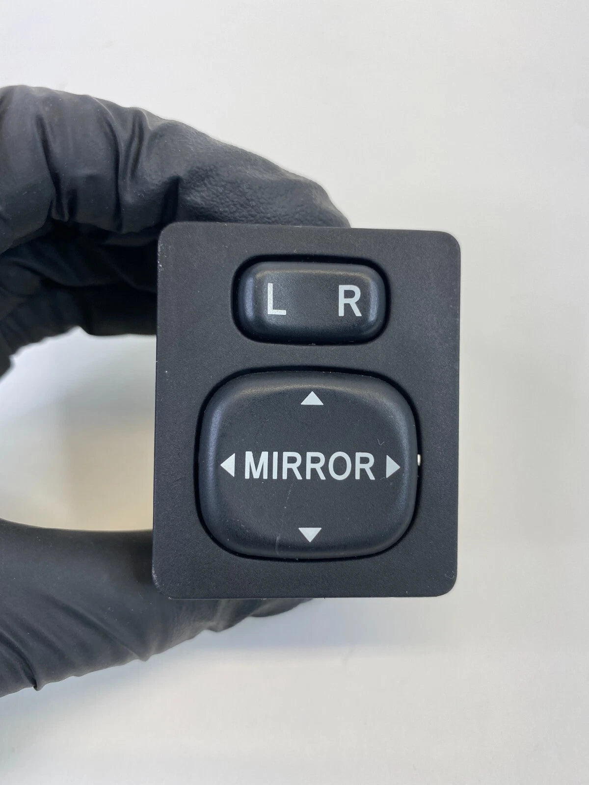 2010-2015 TOYOTA PRIUS DOOR POWER MIRROR CONTROL SWITCH 183574 OEM