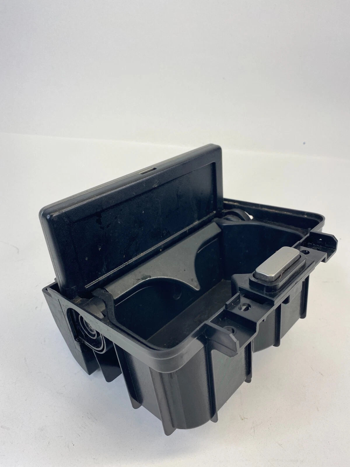 2003 2004 INFINITI G35 CENTER CONSOLE CUP HOLDER STORAGE CUBBY 68430-AL507 OEM