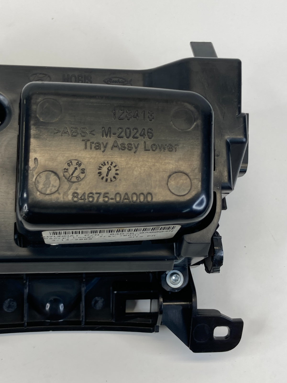 09 10 Hyundai Sonata Dash Storage Ashtray Ash Tray w/ Power Outlet 84675-0A0004N