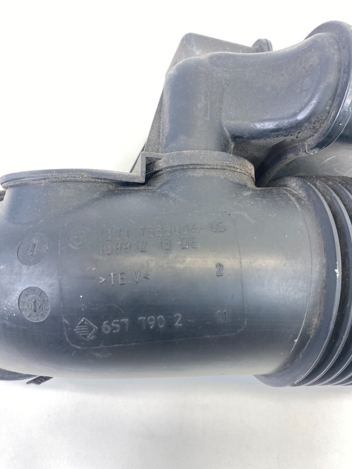 09-13 BMW 328i xDrive 3.0L Air Intake Rubber Hose Tube Duct 1371-7536004-05 OEM