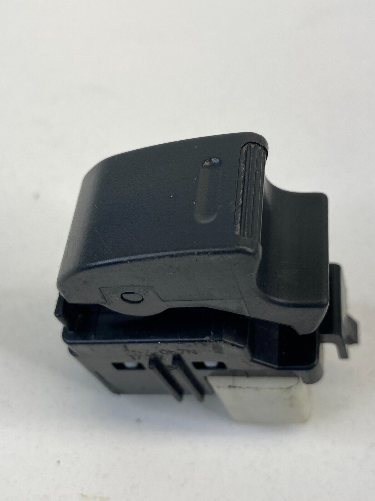 93-08 Toyota Corolla 03-08 Matrix Rear Right Side Door Power Window Switch OEM