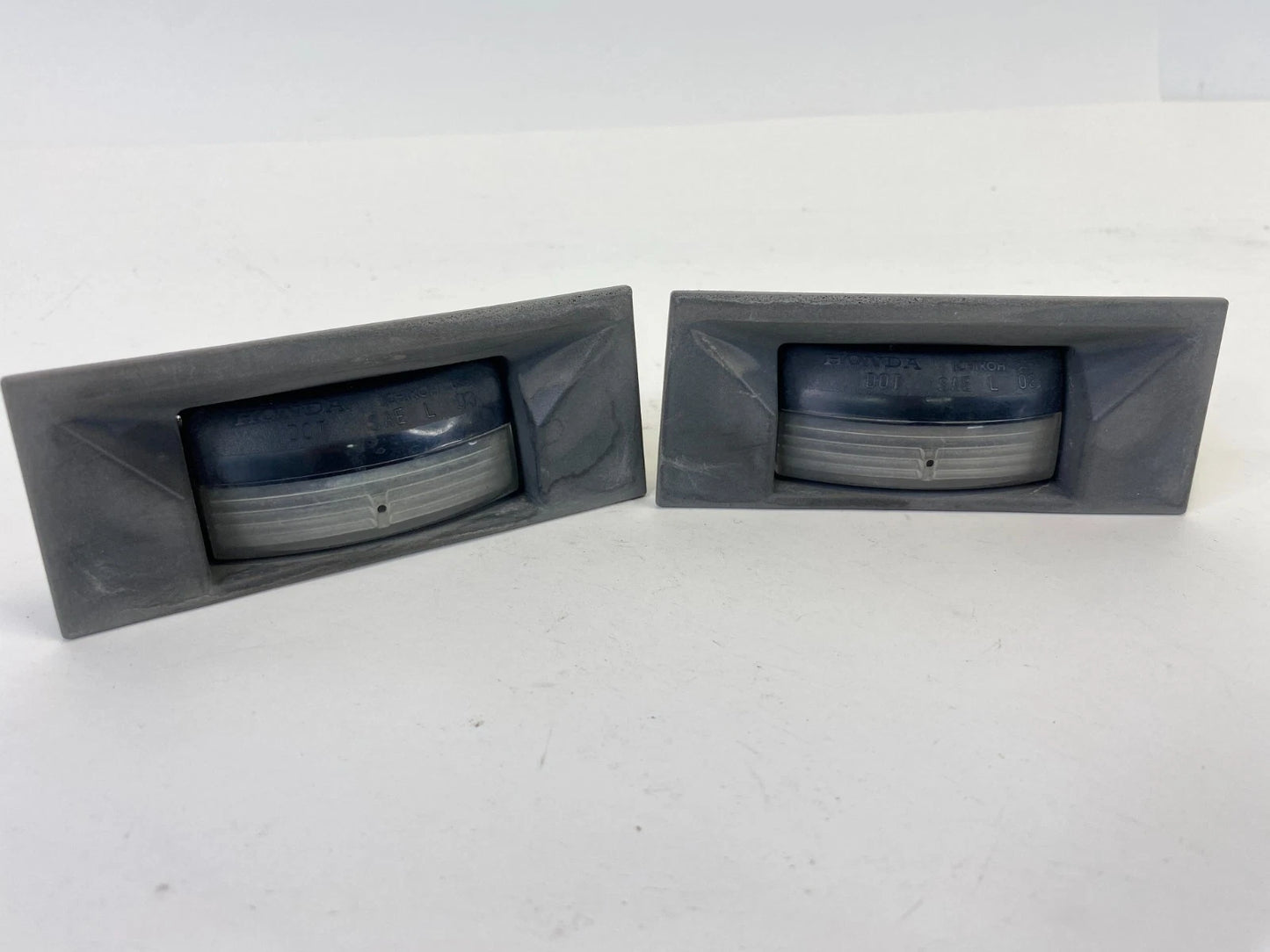 2005-2007 HONDA ODYSSEY REAR LICENSE PLATE LIGHT LAMP SET PAIR OEM