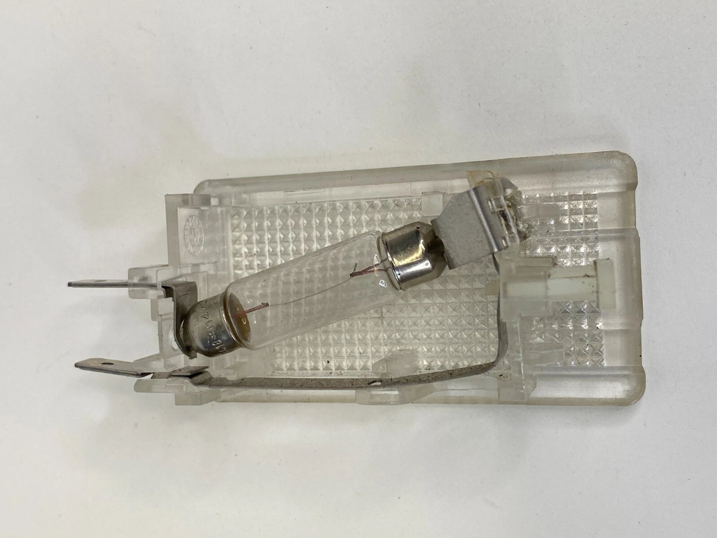 03 04 05 06 07 08 09 10 11 SAAB 9-3 93 DASH GLOVE BOX COURTESY LAMP LIGHT OEM