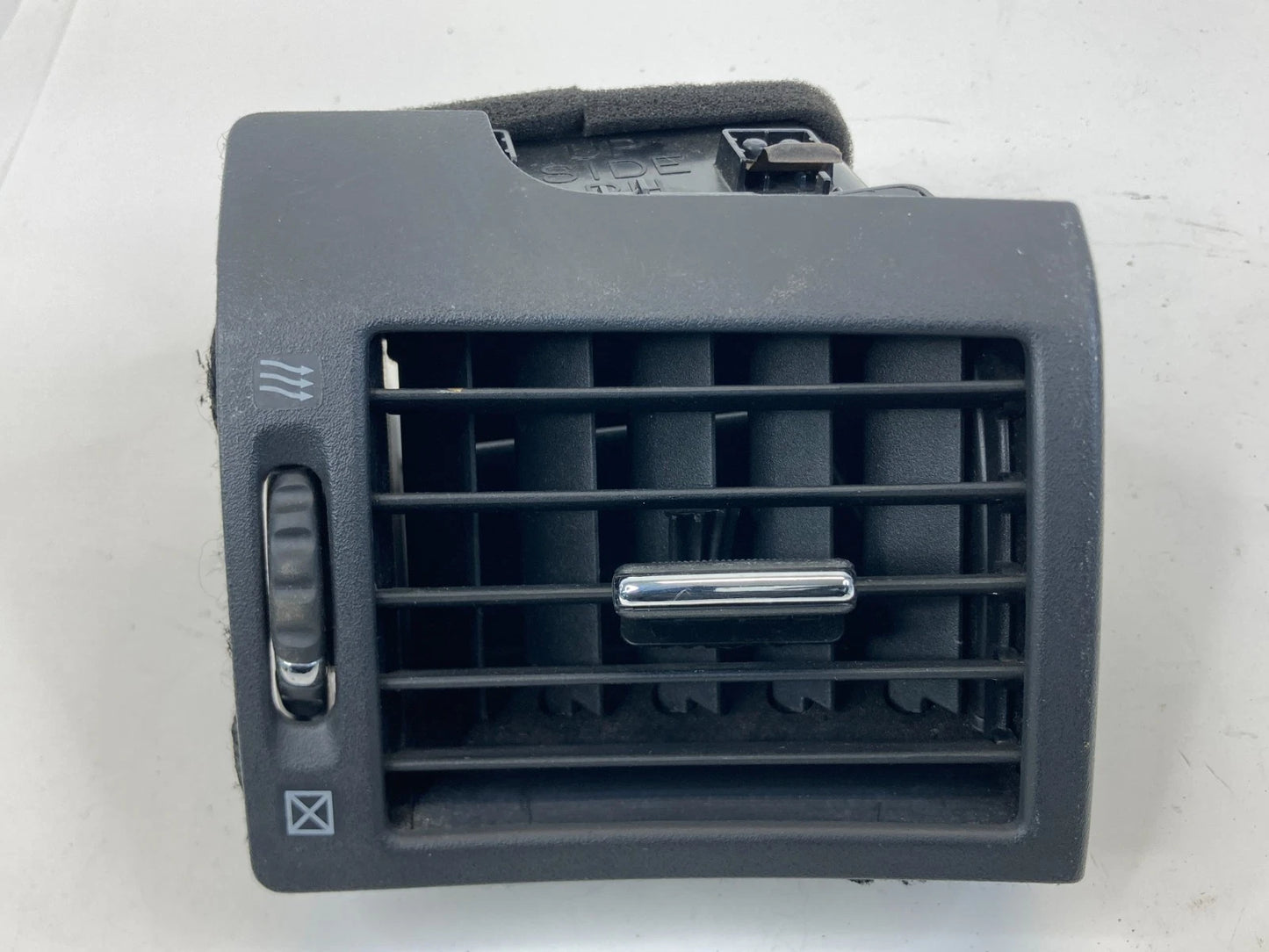 06-10 INFINITI M35 M45 FRONT RIGHT SIDE DASH AC AIR VENT GRILLE OUTLET 68760EG00