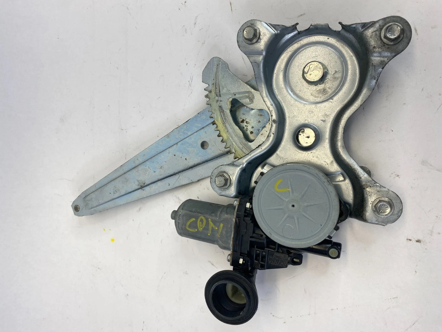 2009-2019 TOYOTA COROLLA REAR LEFT DOOR POWER WINDOW MOTOR REGULATOR 85710-AE010