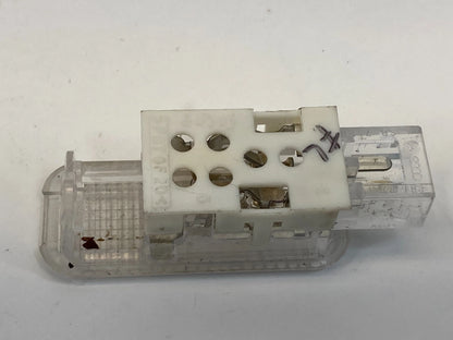 2006-2018 AUDI A6 FRONT LEFT SIDE DOOR PANEL COURTESY LAMP LIGHT 8D0-947-41 OEM