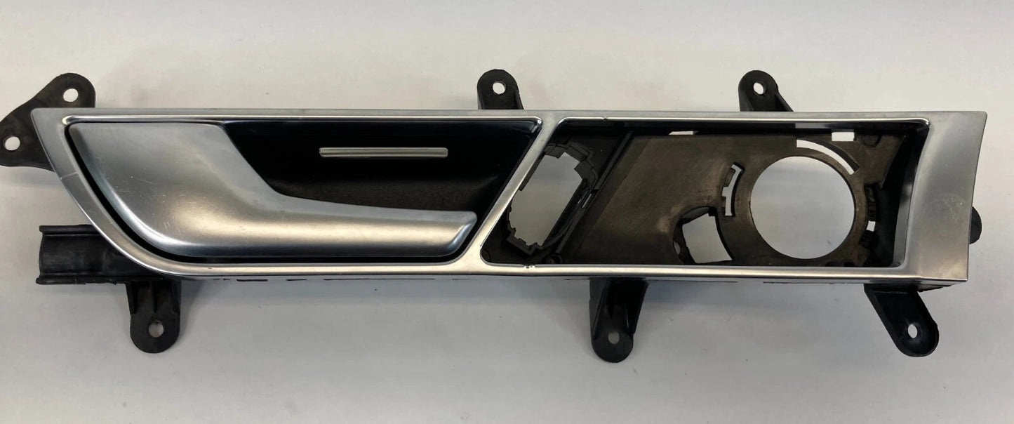 2006-2011 AUDI A6 FRONT LEFT SIDE INTERIOR DOOR HANDLE W/ BEZEL 4F0837019C OEM