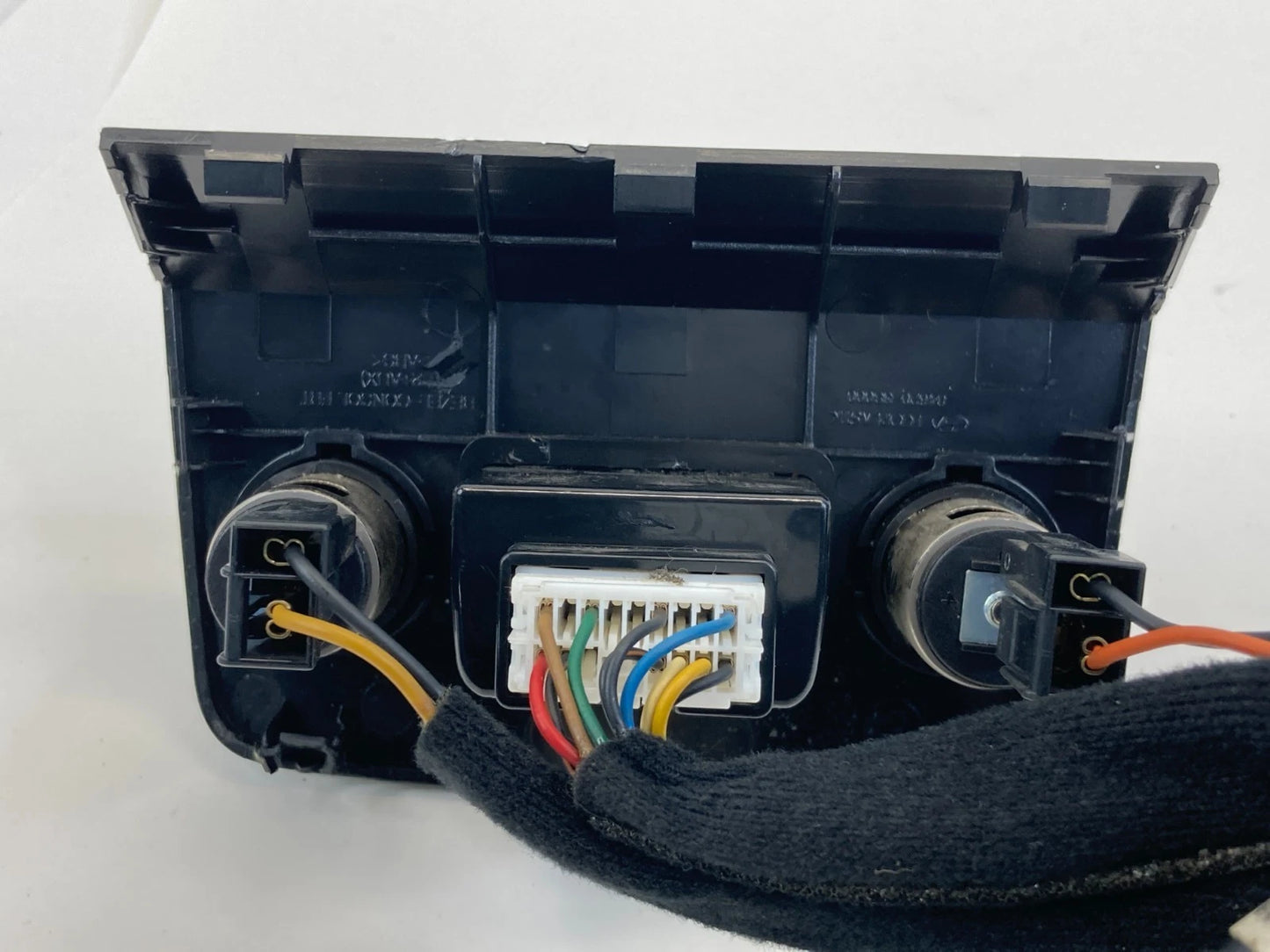 11-15 HYUNDAI SONATA POWER OUTLET SOCKET PORT 12V/120W USB AUX IPOD 96120-3S100