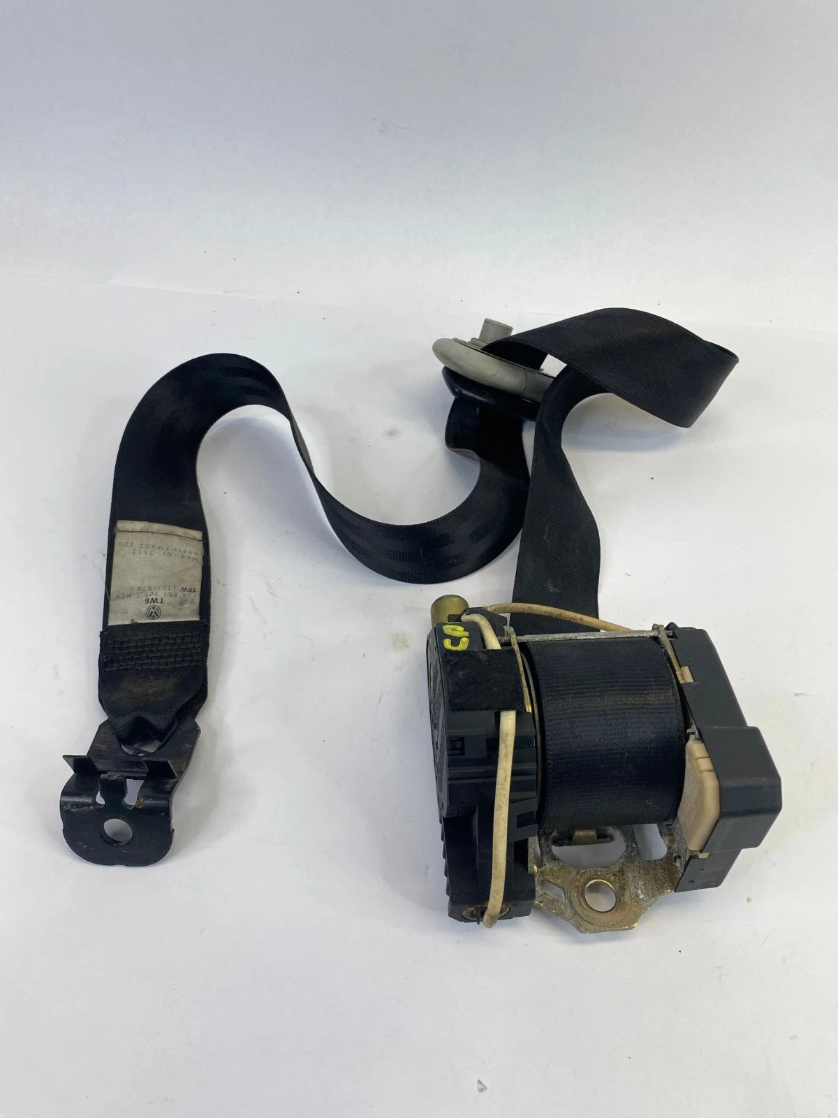 2003-2005 VOLKSWAGEN JETTA FRONT DRIVER LH SEAT BELT RETRACTOR OEM 1J4857705THCP