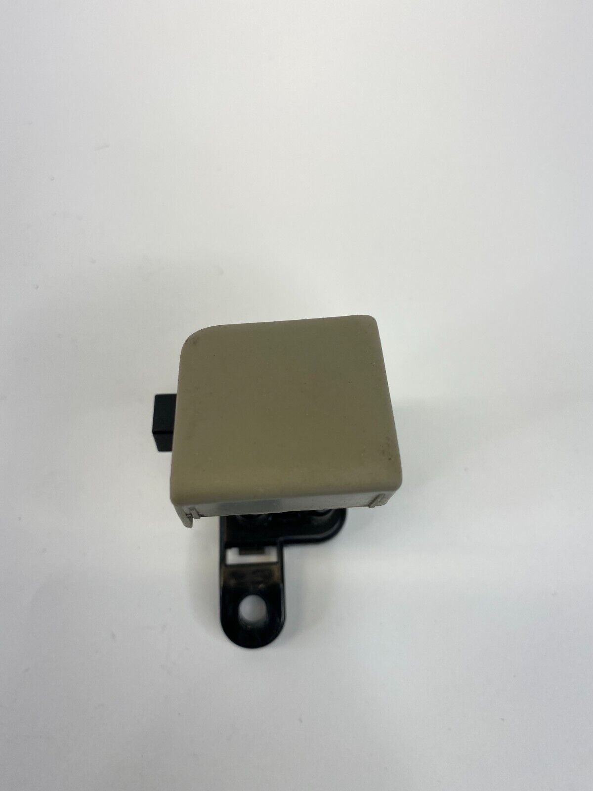 2010-2015 Toyota Prius Dash Lower Glove Box Compartment Latch Release Handle
