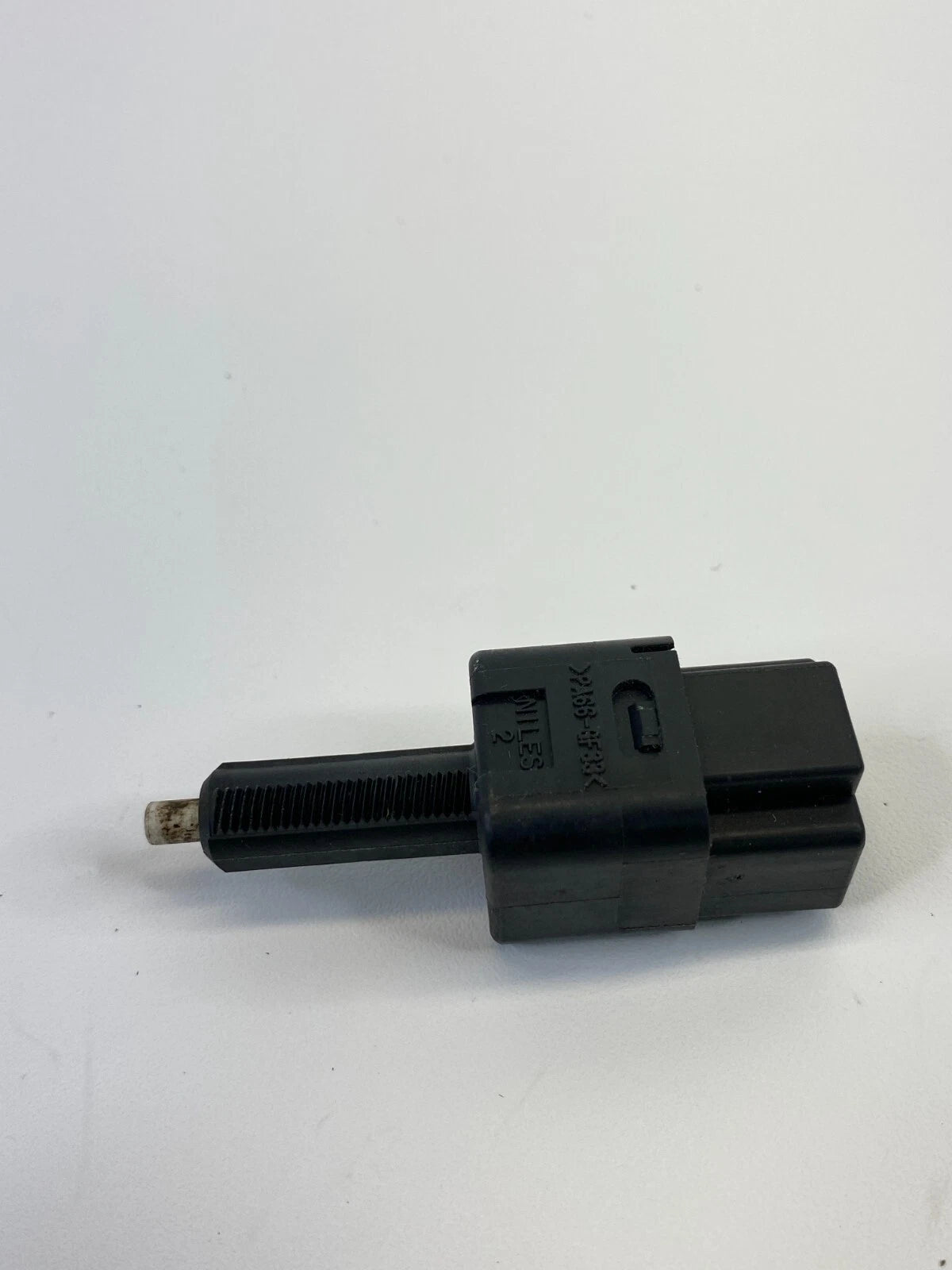 2007 2008 INFINITI G35 BRAKE PEDAL STOP LIGHT LAMP SENSOR SWITCH OEM