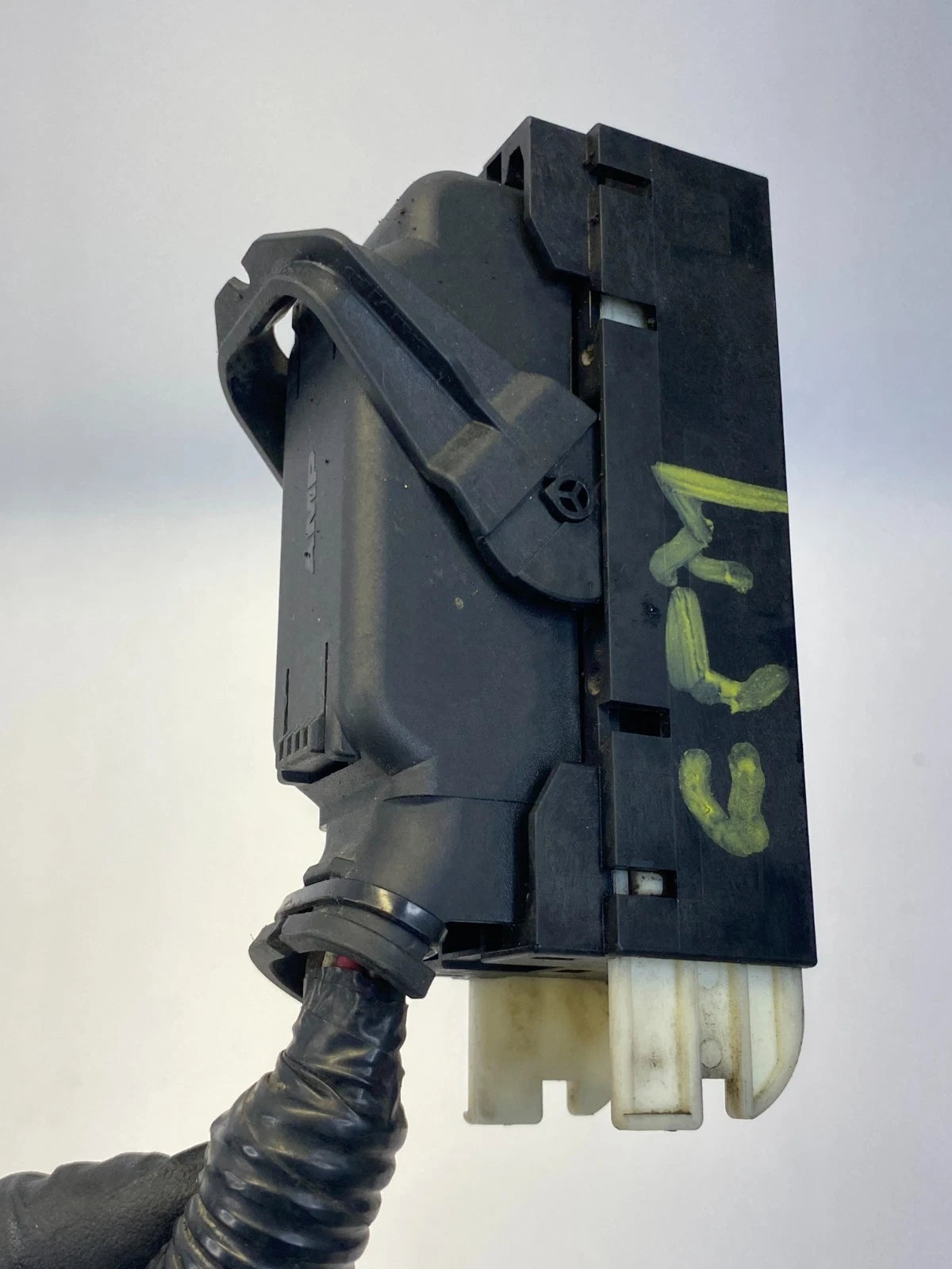 2011-2017 HONDA ODYSSEY 3.5L FWD ABS ANTI LOCK BRAKE PUMP RELAY PLUG CONNECTOR