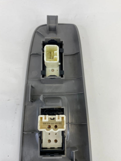2002-2006 TOYOTA CAMRY FRONT RIGHT SIDE WINDOW SWITCH W/ BEZEL 74231-AA060