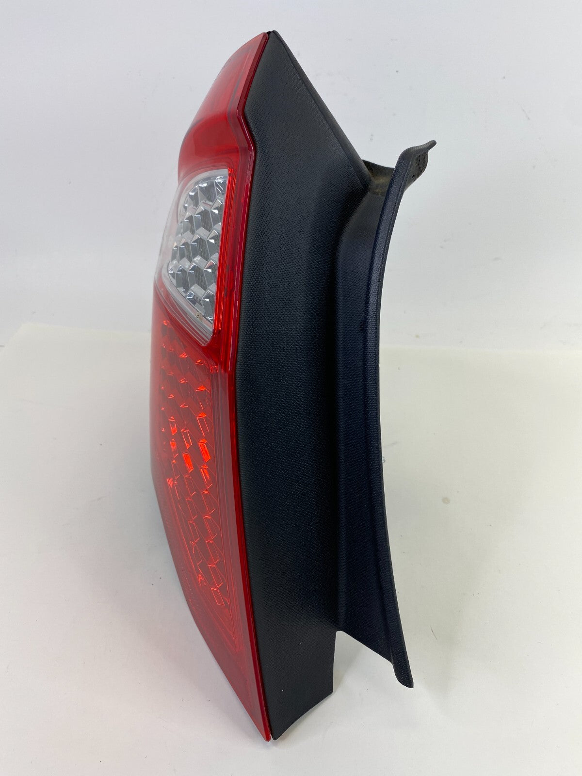 2010-2012 Ford Fusion Sedan Rear Left Driver Side Tail Light Taillight Lamp OEM
