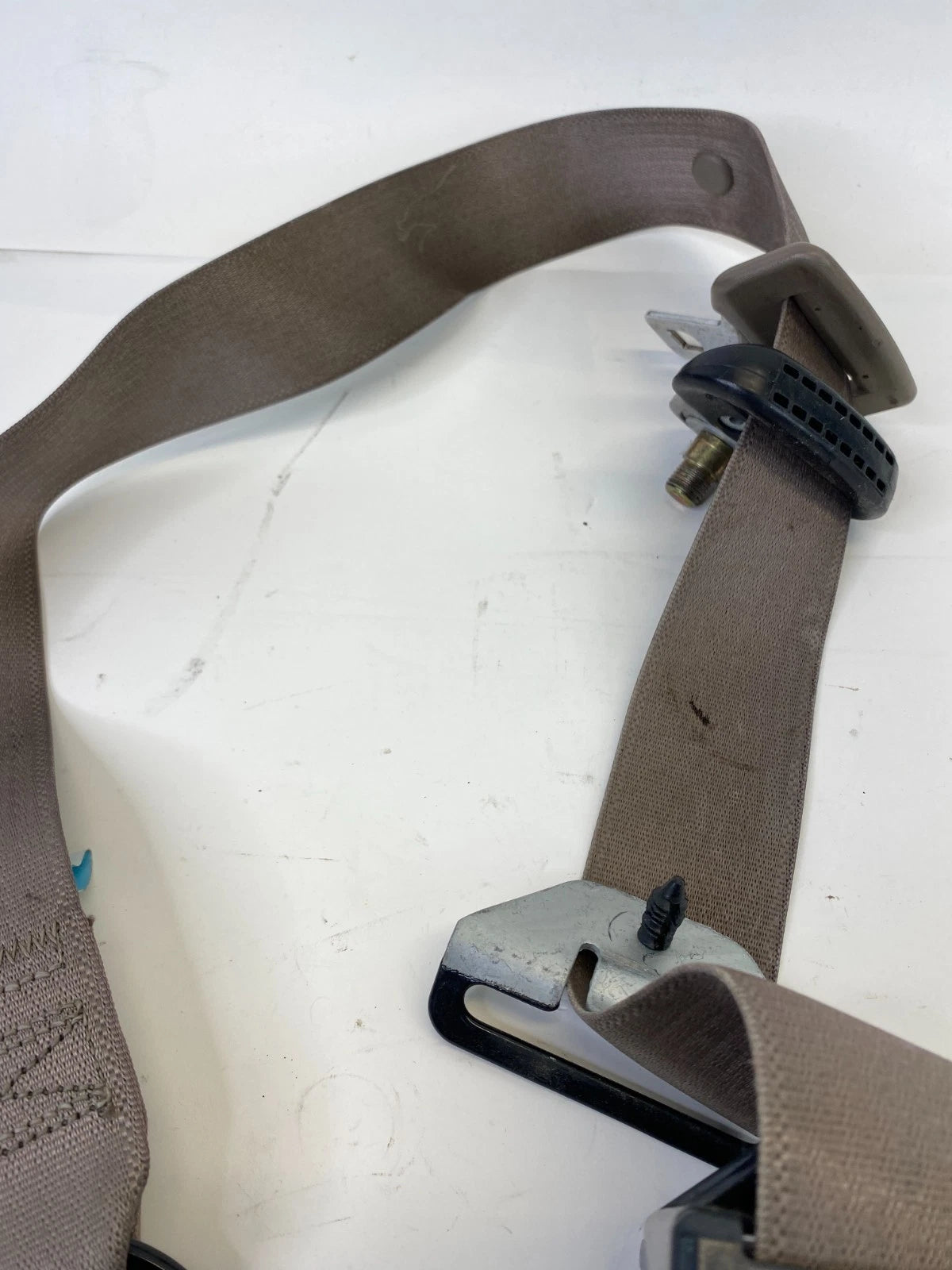 2002-2005 FORD EXPLORER FRONT LEFT DRIVER SIDE SEAT BELT RETRACTOR ASSY OEM