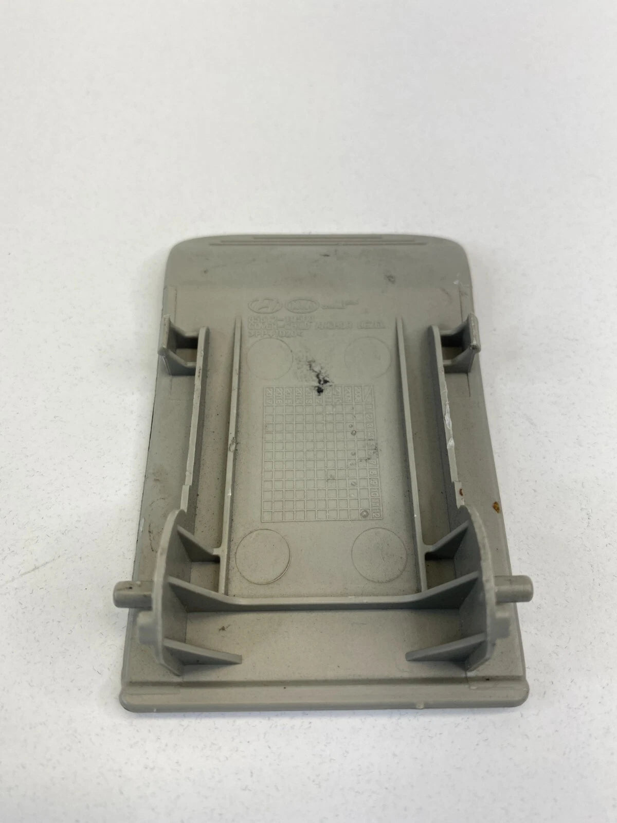 2010 2011 2012 2013 KIA FORTE SEDAN CHILD ANCHOR COVER BEZEL TRIM 856121M500