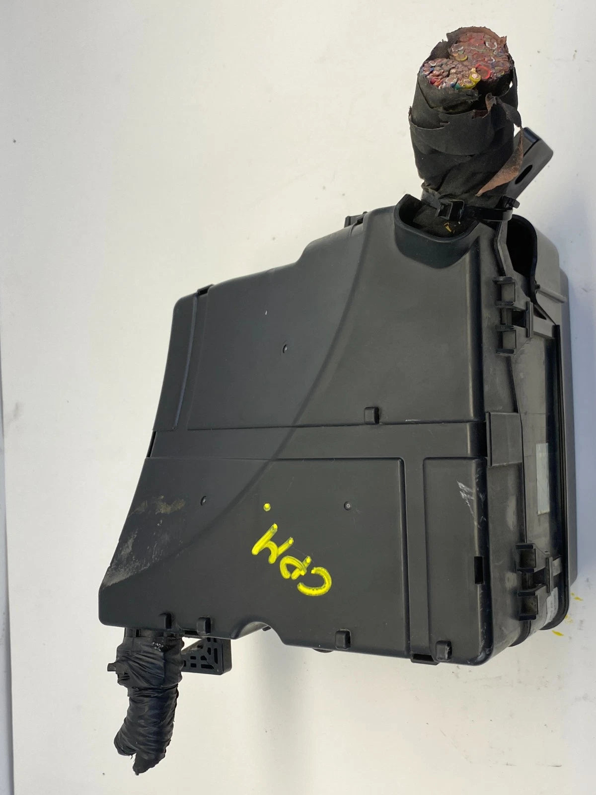 2014 2015 KIA SORENTO 3.3L ENGINE FUSE RELAY BOX COMPARTMENT 91951-3X100 OEM