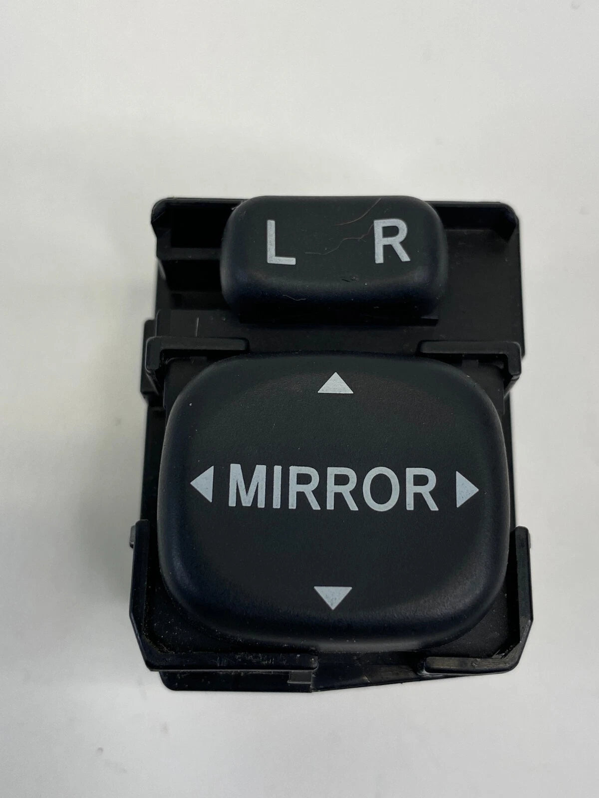 2003-2008 TOYOTA COROLLA MATRIX 04-10 SIENNA LEFT DRIVER MIRROR SWITCH 183574