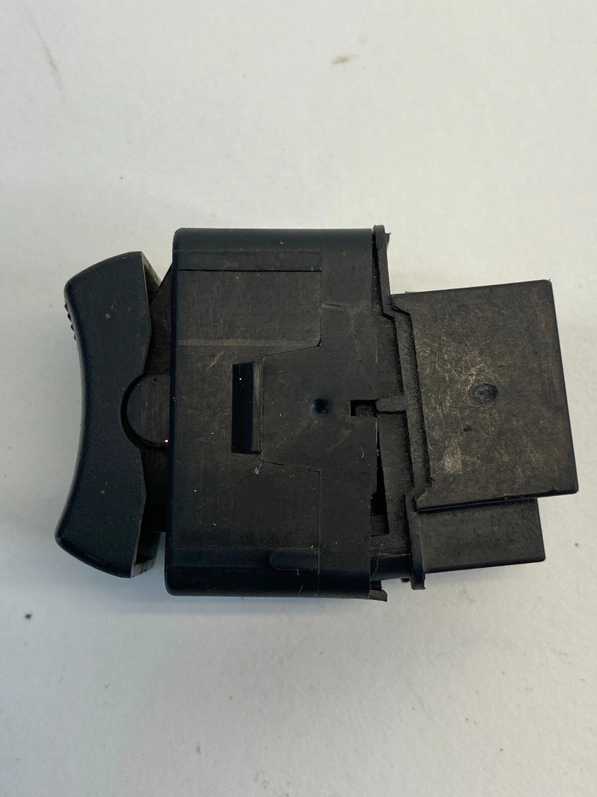 2000-2005 CHEVROLET MONTE CARLO FRONT RIGHT SIDE DOOR POWER WINDOW SWITCH BUTTON